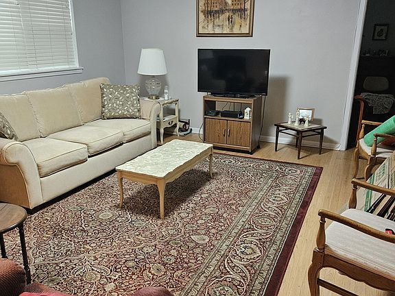 4th image of 5556 W Edmunds St APT G