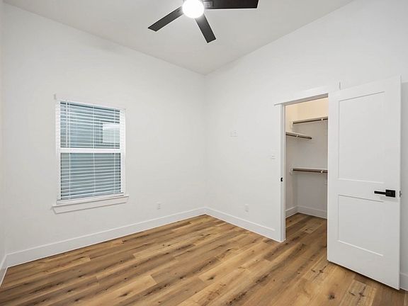 5th image of 8007 Cora St Unit B