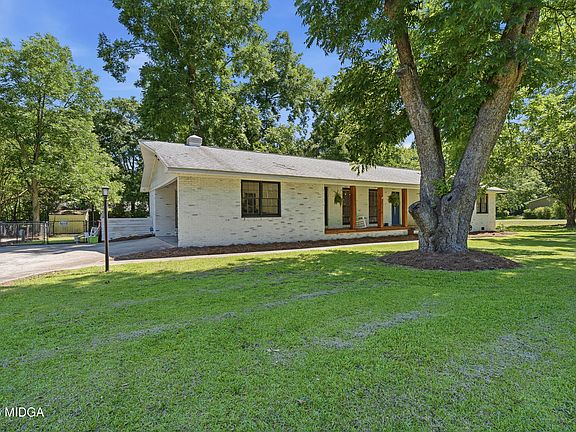 4th image of 3676 S Walden Rd