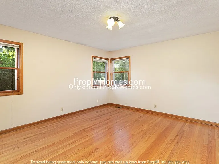 4111 SE Cooper St — Photo 9