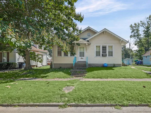 125 W Warmouth St, Salem, IL 62881