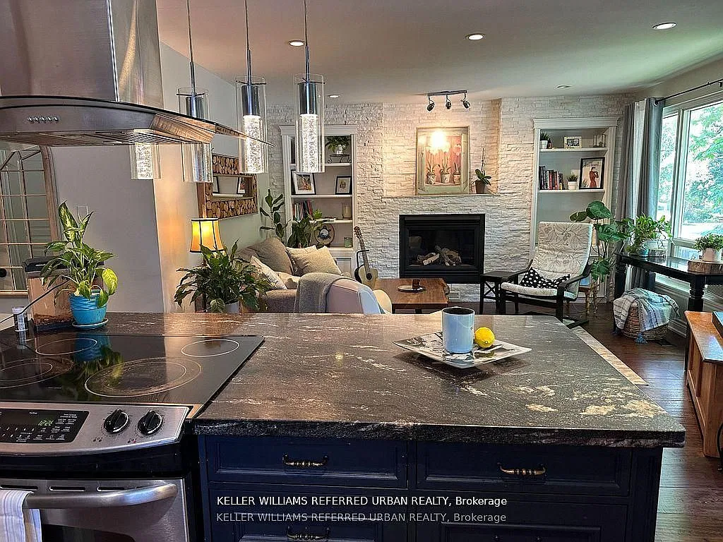 3 bed, $2,550 — Photo 4