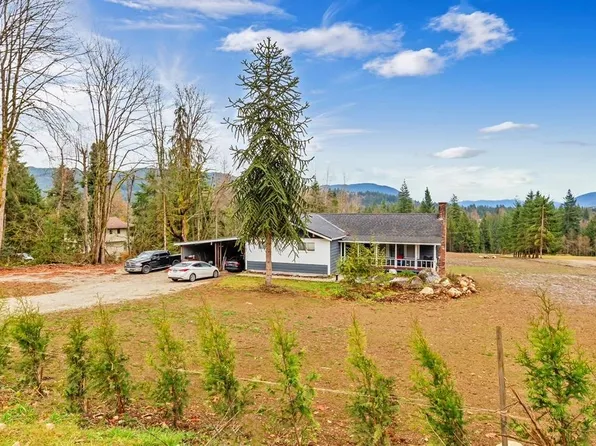 9386 Clay St, Mission, BC V4S 1G2
