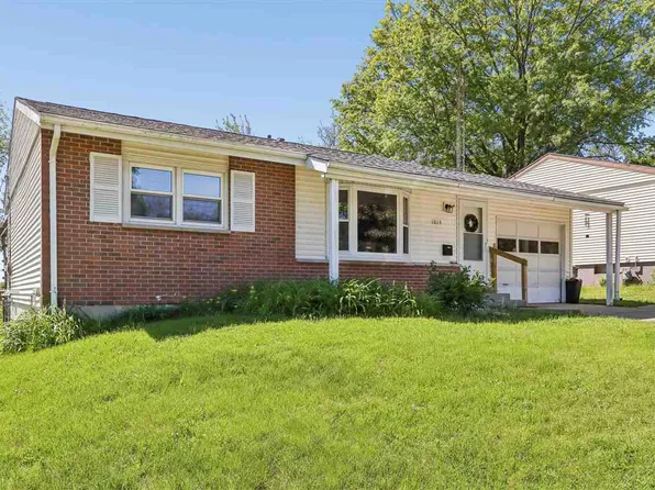 1019 Carver St, Iowa City, IA 52240