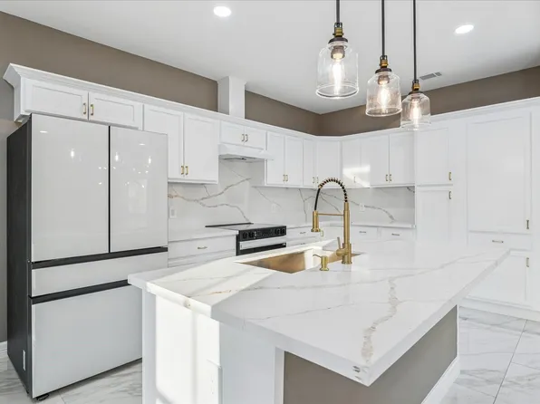 3026 Comanche, Willis, TX 77378