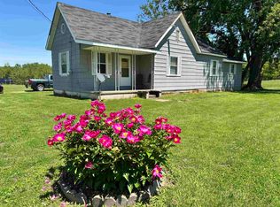 428 N Walnut St, Versailles, IL 62378