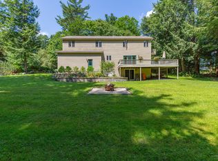 40 Friar Ln, Cumberland, ME 04021