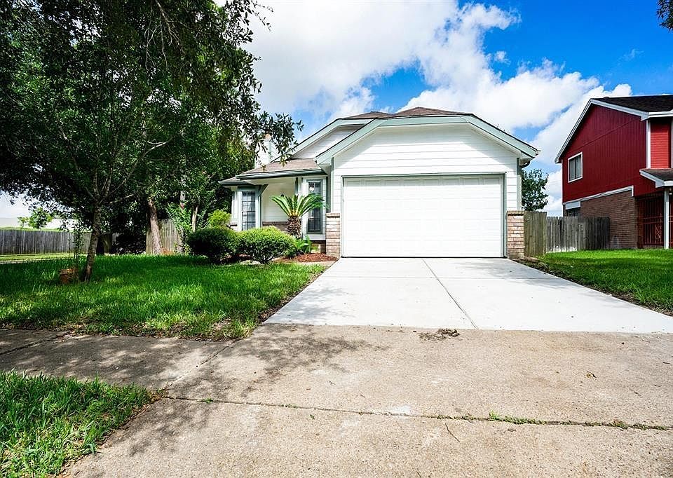 1st image of 15322 Appleridge Dr