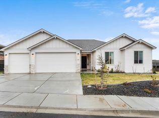 707 Athens Dr, West Richland, WA 99353