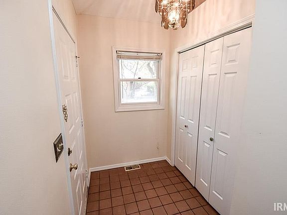 3rd image of 2335 E Winding Brook Cir