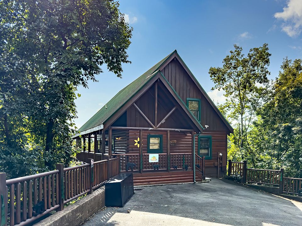 1st image of 4528 Rocky Bluff Way