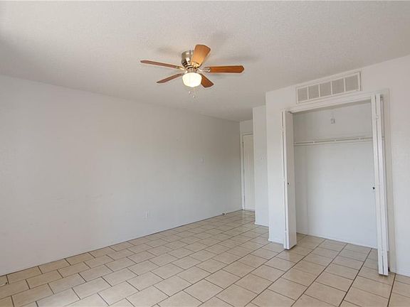 5th image of 1840 Burton Dr APT 137