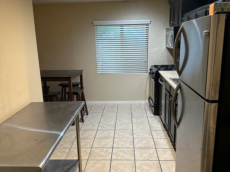 662 N 550 E — Photo 2