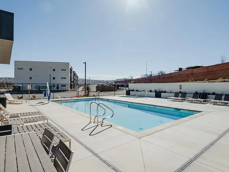 Bloomington Apartments — Photo 6