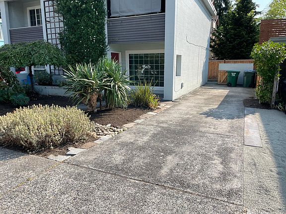 5th image of 8248 20th Ave NE #8248