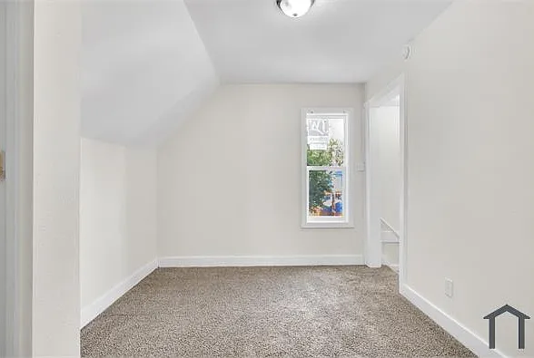 3160 Graceland Ave — Photo 16