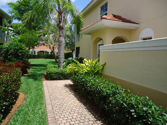 5th image of 5960 Tarpon Gardens Cir APT 101