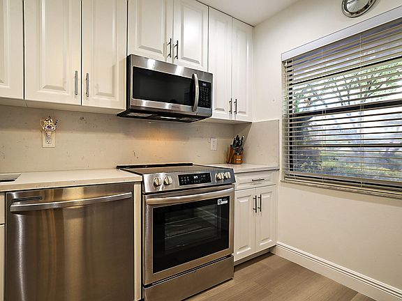 2nd image of 21365 CYPRESS HAMMOCK Drive #20K