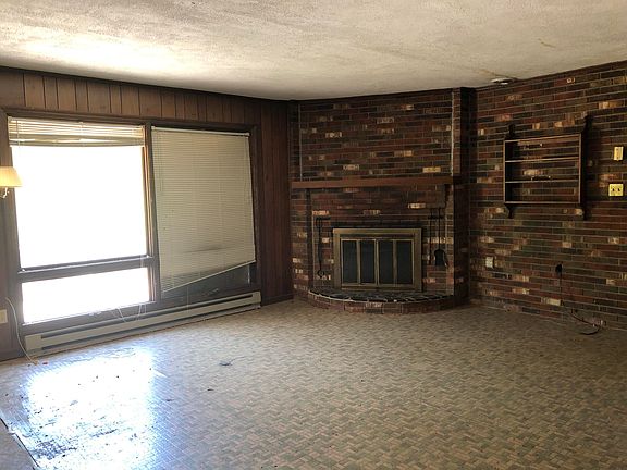 4th image of 161 Chestnut Hill Trl