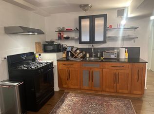 1527 W 18th Pl #B, Chicago, IL 60608