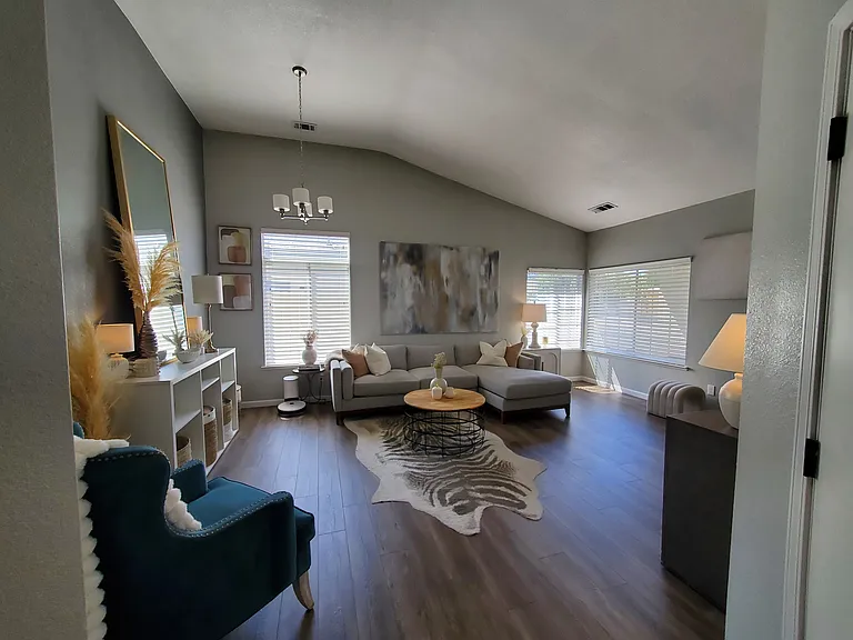 8008 Bridgeburn Ct — Photo 17