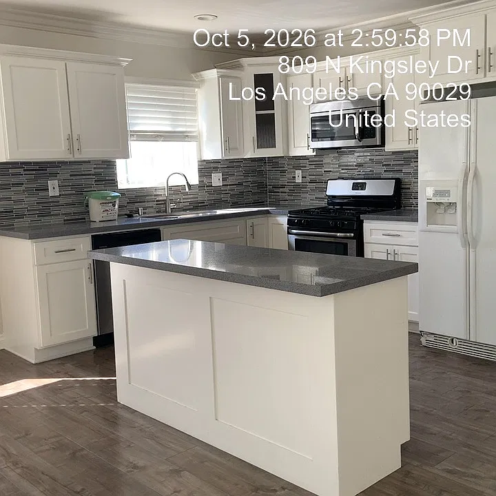 3 bed, 1400 sqft, $3,500 — Photo 2