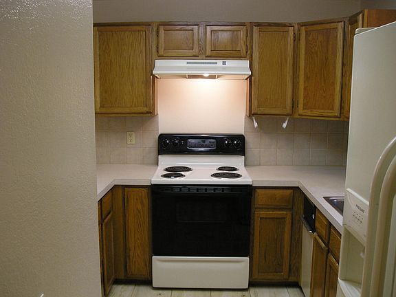 3rd image of 13609 NE 8th St APT 105