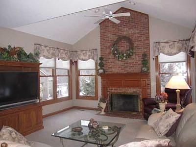 5th image of 13287 Waterton Dr NW