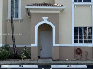 7250 NW 174th Ter APT 102, Hialeah, FL 33015
