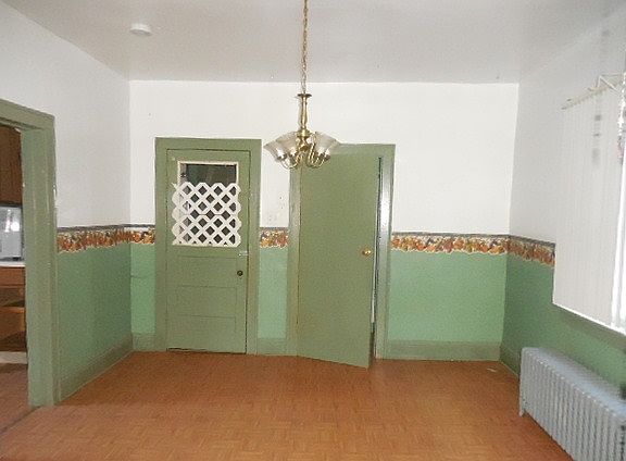 2nd image of 5015 Wegg Ave