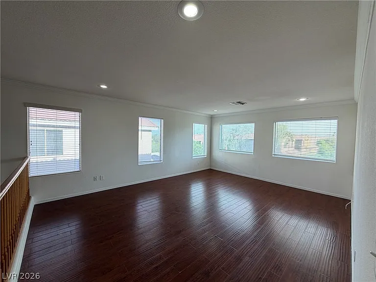 10115 Capistrello Ave — Photo 13