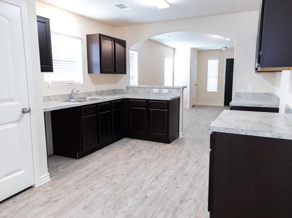 1413 Starling Ln, Ennis, TX 75119