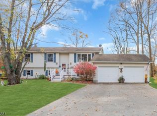 38 Scranton Pkwy, Oxford, NJ 07863