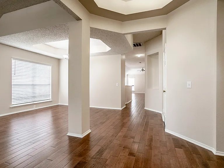 206 Meredith Ct — Photo 6