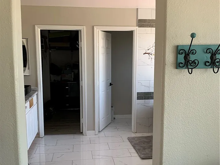 6616 Black Oaks St — Photo 18