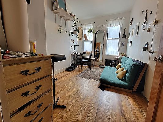 5th image of 270 Himrod St APT 1R