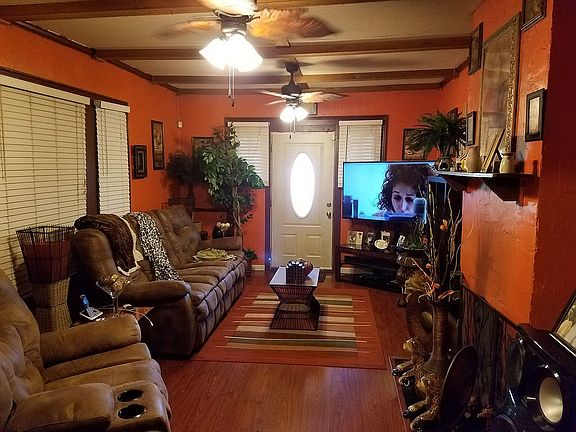 5th image of 802 Avenue B
