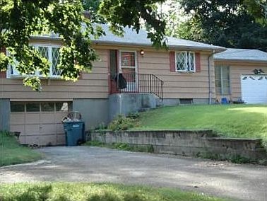 2nd image of 100 Maple St