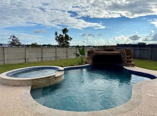 23422 Bordeaux Dr, Alvin, TX 77511