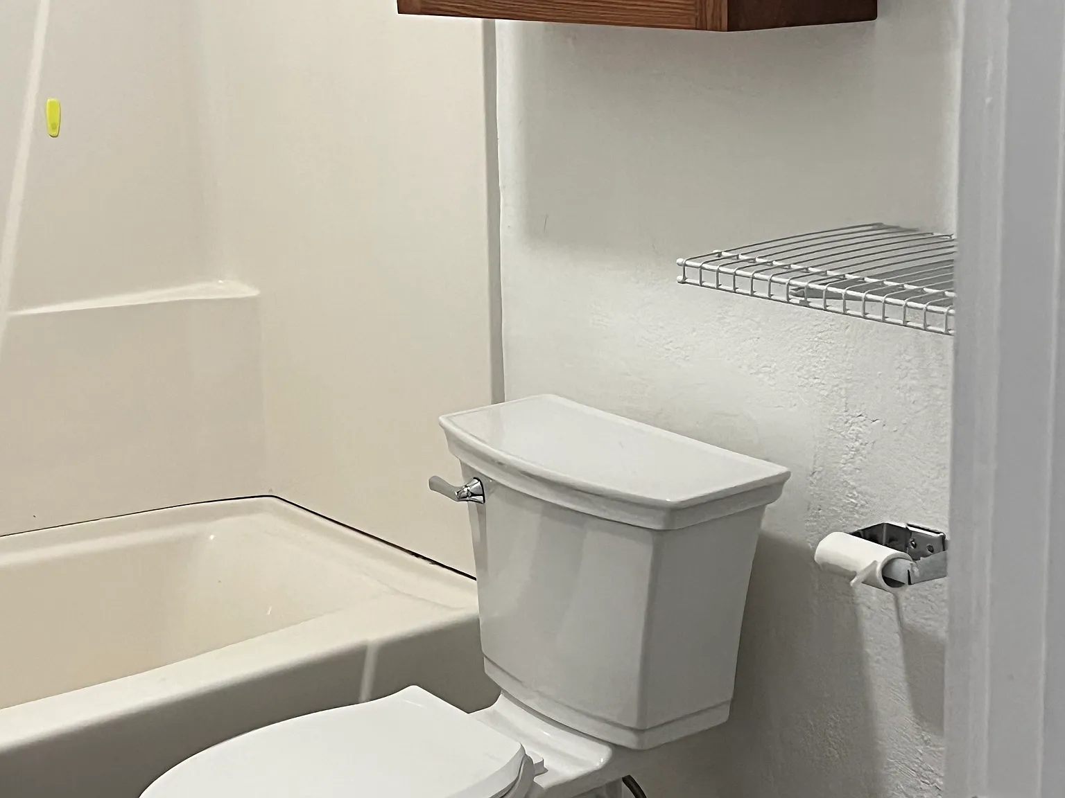1 bed, 960 sqft, $1,500 — Photo 3