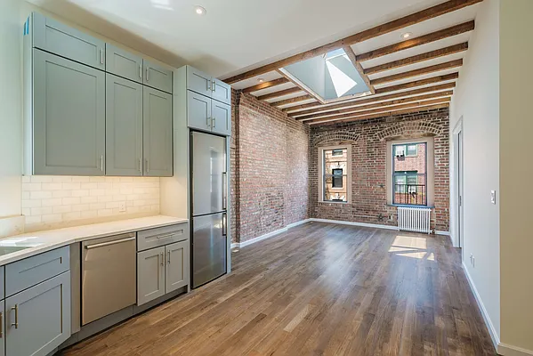 Rented by Places NYC | media 11