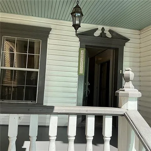 4 bed, 2.0 bath, 2300 sqft, $3,400 — Photo 3