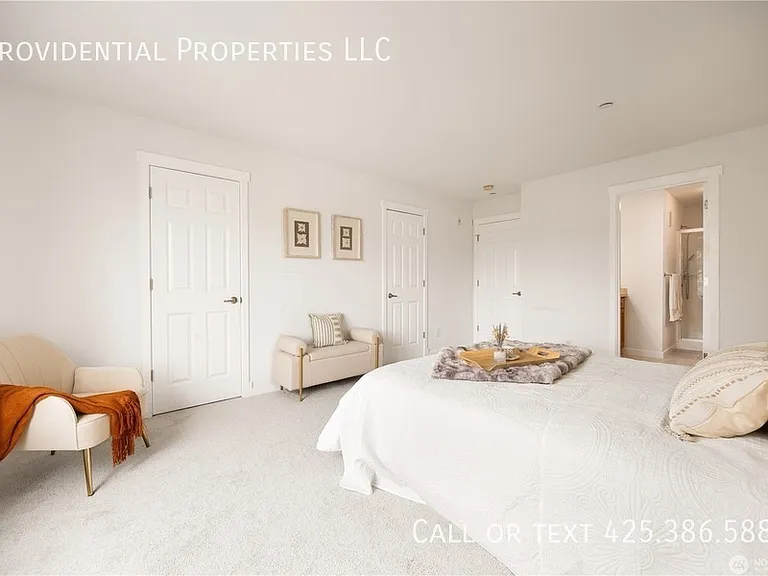 1947 NE Killian Ln #1 — Photo 15