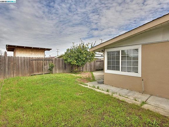 5th image of 28043 Ormond Ave