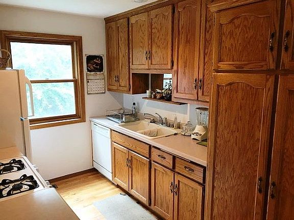 5th image of 7757 Chapel Ln