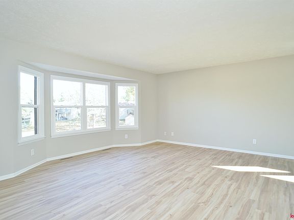2nd image of 5410 Rosebriar Ct