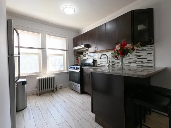 20-45 31st Street image 24 of 40