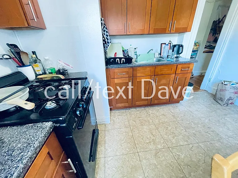 1800 Commonwealth Ave #11 — Photo 14