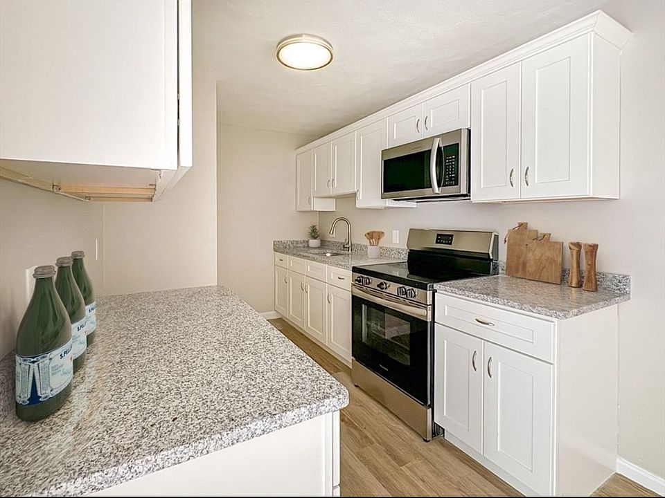 1st image of 207 Samoset St #C