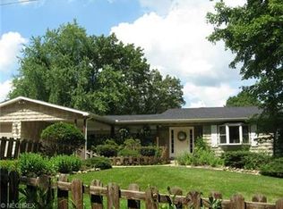 138 Spruce Dr NW, North Canton, OH 44720